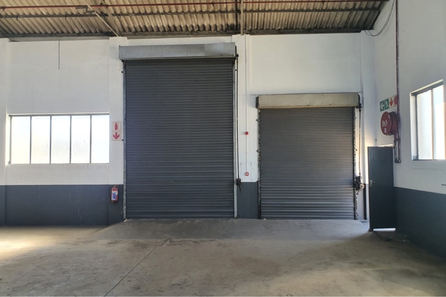 To Let commercial Property for Rent in Sidwell Eastern Cape
